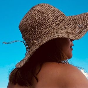 Meet your Posher, Belia